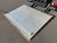 三菱ふそうキャンターアルミバン小型（2t・3t）[写真27]