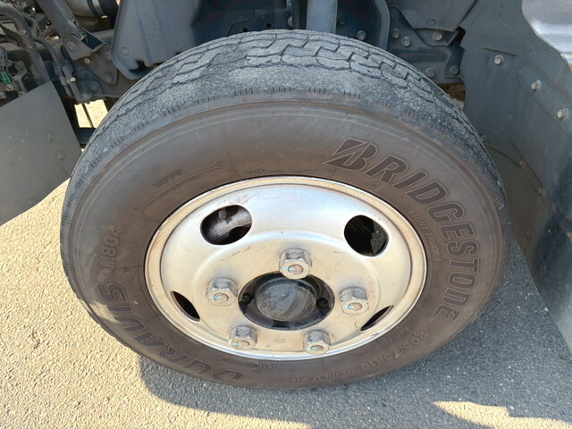 三菱ふそうキャンターアルミバン小型（2t・3t）[写真36]