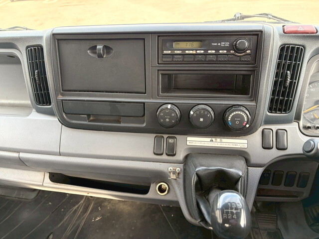 三菱ふそうキャンターパッカー車（塵芥車）小型（2t・3t）[写真14]