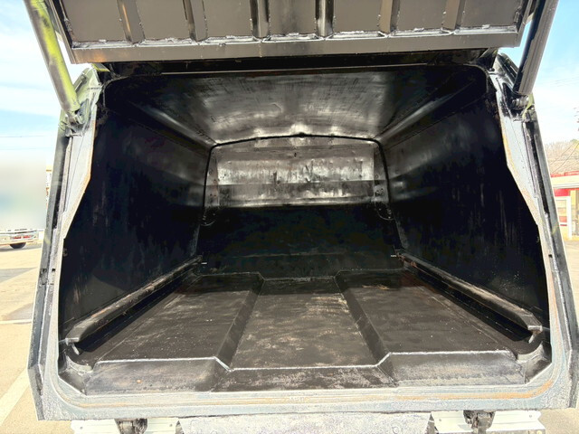 三菱ふそうキャンターパッカー車（塵芥車）小型（2t・3t）[写真25]