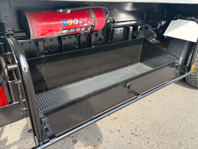 三菱ふそうキャンターパッカー車（塵芥車）小型（2t・3t）[写真27]