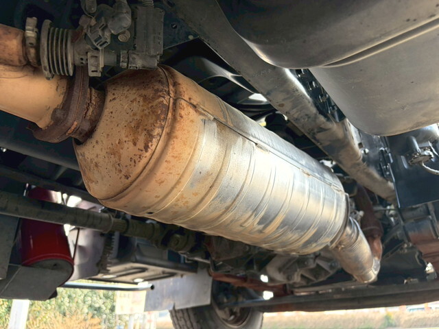 三菱ふそうキャンターパッカー車（塵芥車）小型（2t・3t）[写真39]