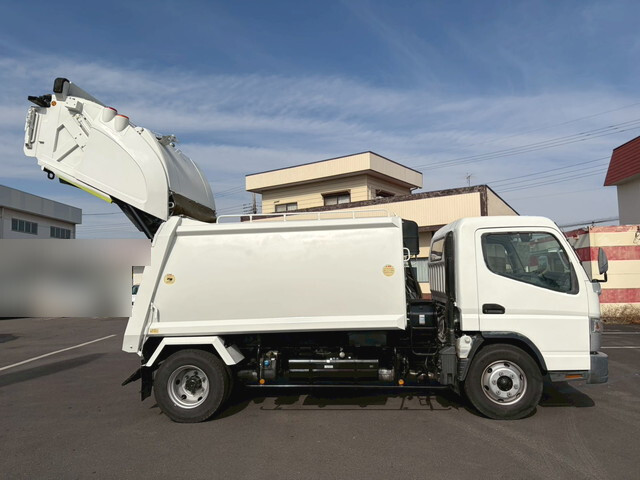 三菱ふそうキャンターパッカー車（塵芥車）小型（2t・3t）[写真08]