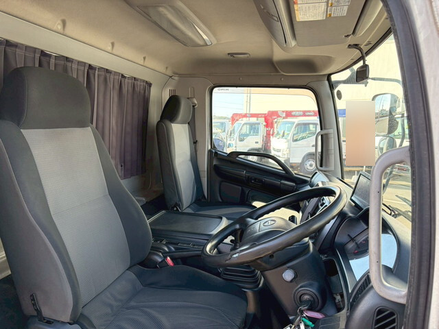 日野レンジャー冷凍車（冷蔵車）中型（4t）[写真18]