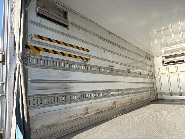 日野レンジャー冷凍車（冷蔵車）中型（4t）[写真26]