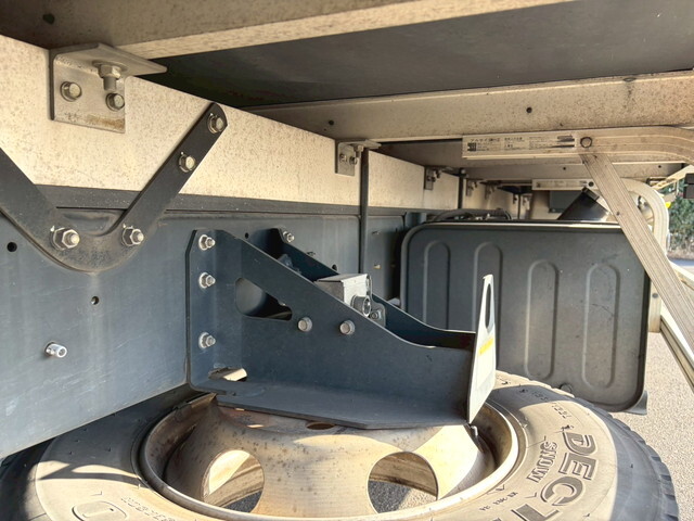 日野レンジャー冷凍車（冷蔵車）中型（4t）[写真31]