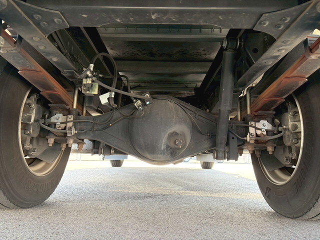 いすゞエルフアルミバン小型（2t・3t）[写真07]