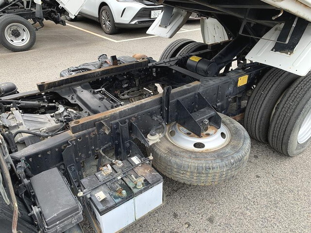 いすゞエルフダンプ小型（2t・3t）[写真08]