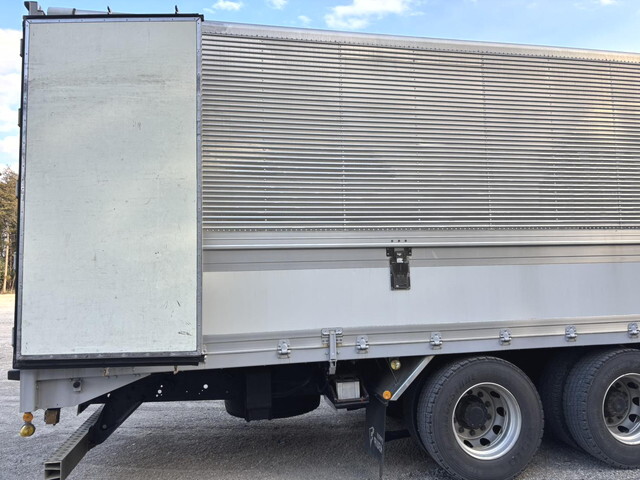 三菱ふそうスーパーグレート冷蔵冷凍ウイング大型（10t）[写真13]