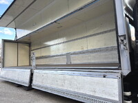 三菱ふそうスーパーグレート冷蔵冷凍ウイング大型（10t）[写真18]