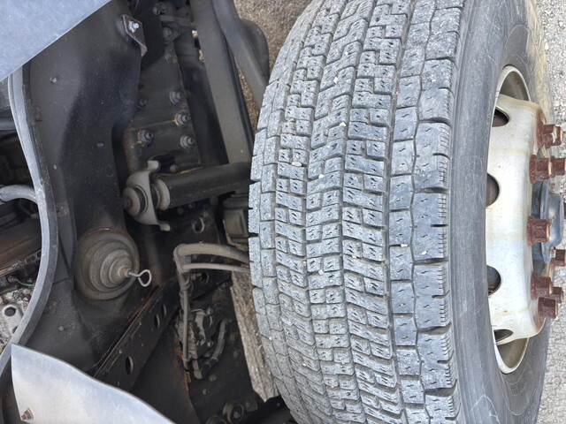 三菱ふそうスーパーグレート冷蔵冷凍ウイング大型（10t）[写真28]