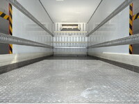 日野レンジャー冷凍車（冷蔵車）中型（4t）[写真12]