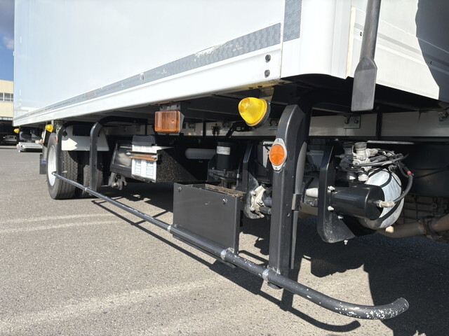 日野レンジャー冷凍車（冷蔵車）中型（4t）[写真17]