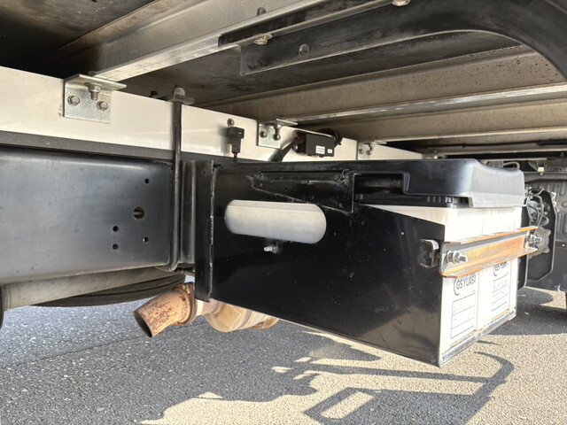 日野レンジャー冷凍車（冷蔵車）中型（4t）[写真22]