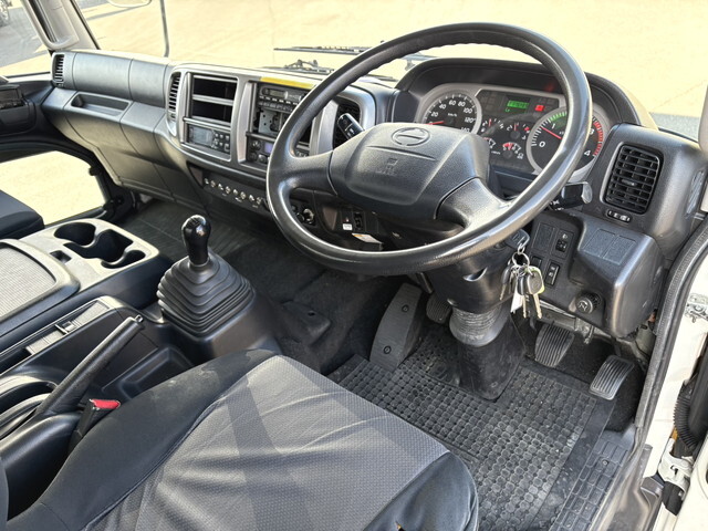 日野レンジャー冷凍車（冷蔵車）中型（4t）[写真29]