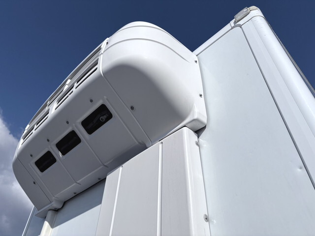 日野レンジャー冷凍車（冷蔵車）中型（4t）[写真07]