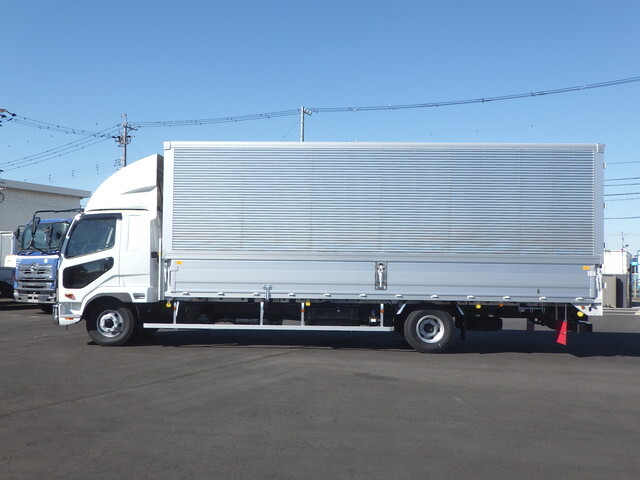 三菱ふそうファイターアルミウイング中型（4t）[写真11]