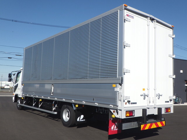 三菱ふそうファイターアルミウイング中型（4t）[写真02]