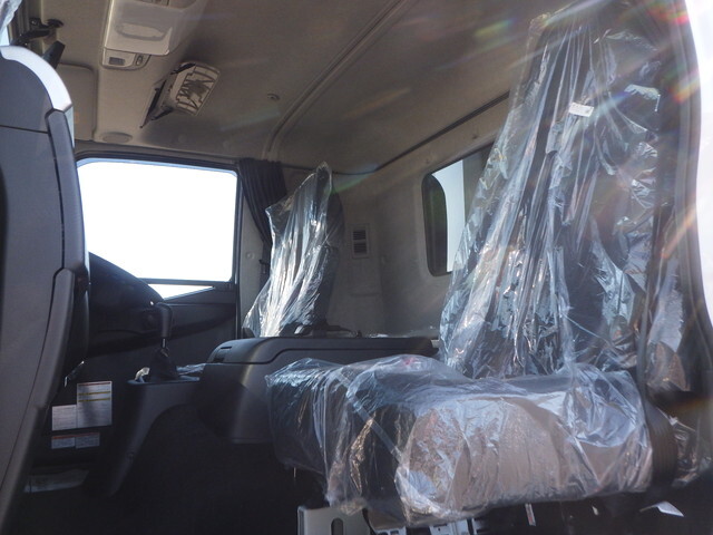 三菱ふそうファイターアルミウイング中型（4t）[写真20]