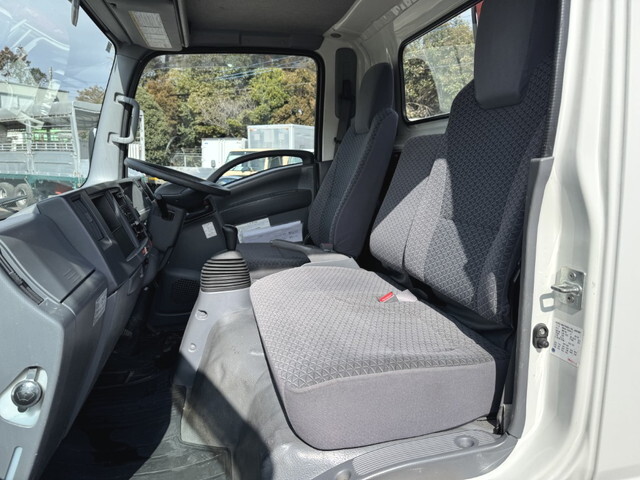 いすゞエルフクレーン4段小型（2t・3t）[写真21]