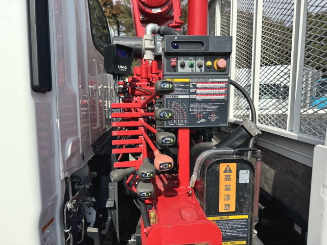 いすゞエルフクレーン4段小型（2t・3t）[写真23]