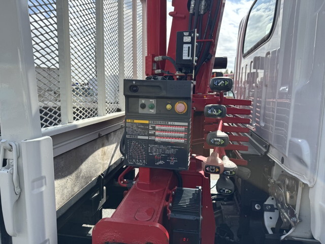 いすゞエルフクレーン4段小型（2t・3t）[写真24]