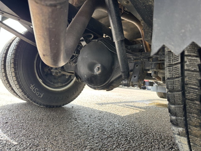 いすゞエルフクレーン4段小型（2t・3t）[写真32]