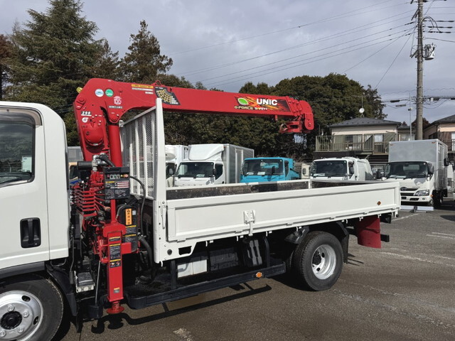 いすゞエルフクレーン4段小型（2t・3t）[写真05]