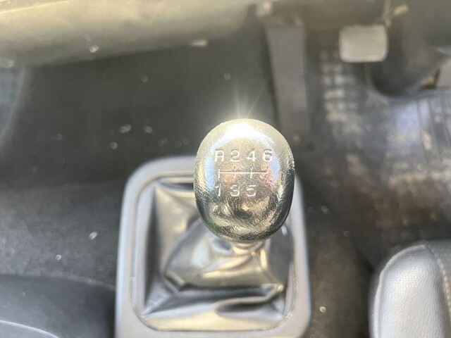 三菱ふそうファイターアルミバン中型（4t）[写真24]