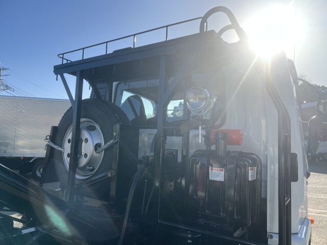 三菱ふそうファイターコンテナ専用車中型（4t）[写真19]