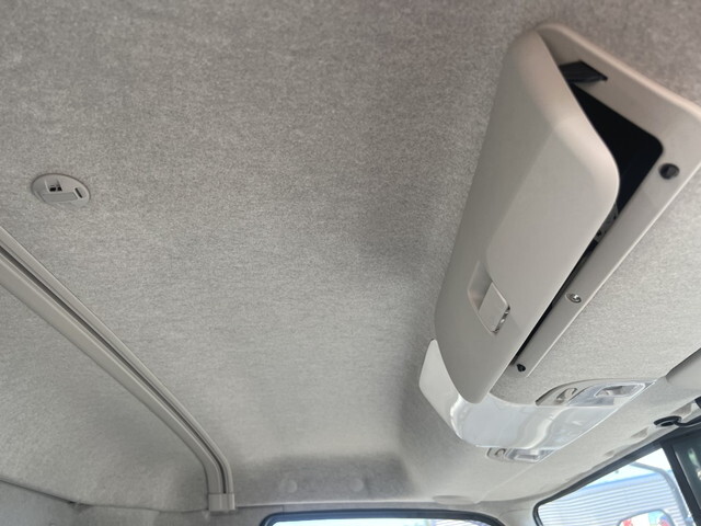 三菱ふそうファイターコンテナ専用車中型（4t）[写真06]