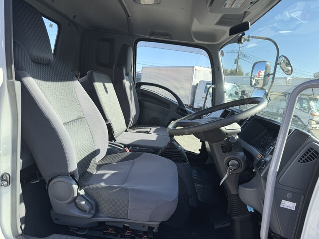 いすゞフォワードクレーン4段中型（4t）[写真21]