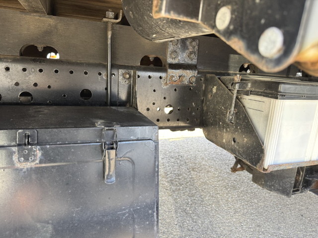 いすゞフォワードクレーン4段中型（4t）[写真35]