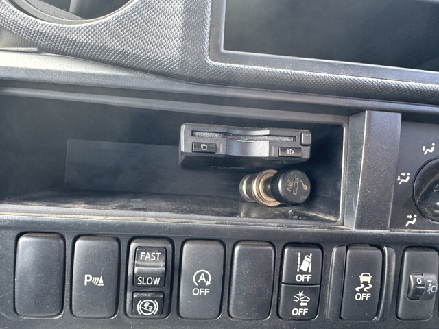 日野デュトロ平ボディ小型（2t・3t）[写真20]