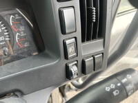 いすゞフォワード散水車中型（4t）[写真13]