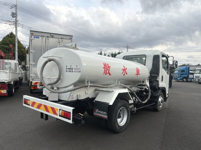 いすゞフォワード散水車中型（4t）[写真02]