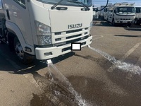 いすゞフォワード散水車中型（4t）[写真39]