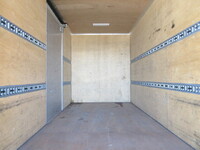 三菱ふそうキャンターアルミバン小型（2t・3t）[写真26]