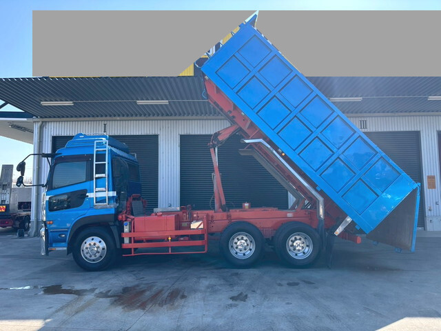 UDトラックスクオン深ダンプ（土砂禁ダンプ）大型（10t）[写真11]