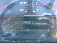 UDトラックスクオン深ダンプ（土砂禁ダンプ）大型（10t）[写真22]