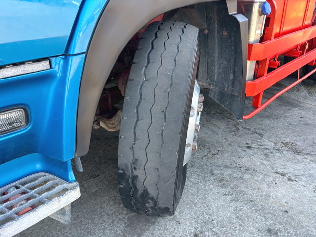 UDトラックスクオン深ダンプ（土砂禁ダンプ）大型（10t）[写真22]