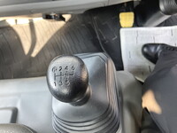 日野デュトロ穴掘建柱車小型（2t・3t）[写真18]