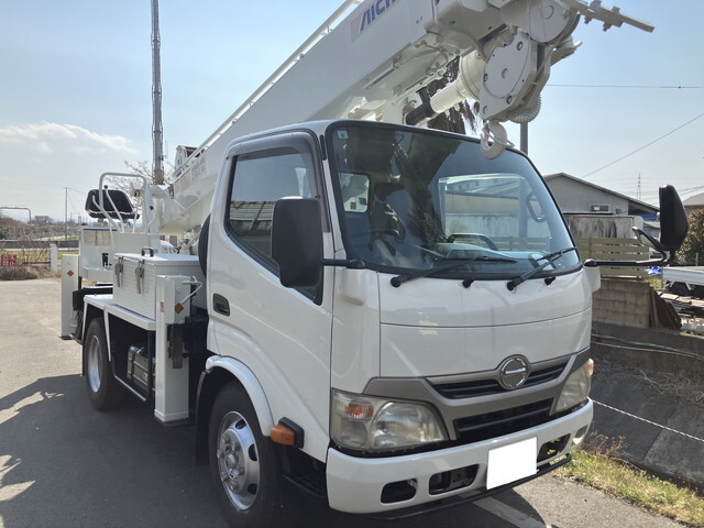 日野デュトロ穴掘建柱車小型（2t・3t）[写真03]