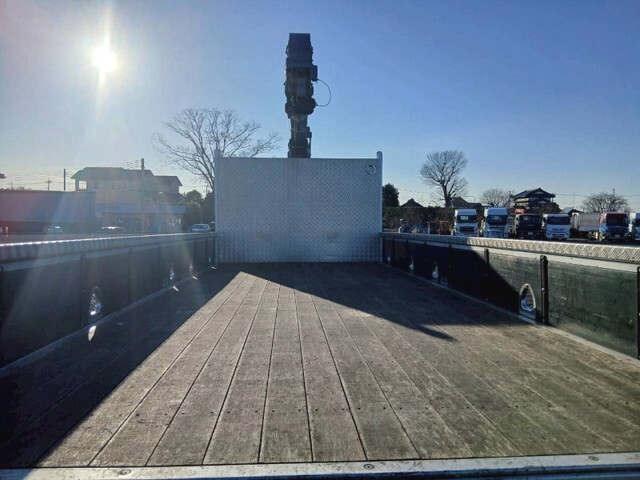 いすゞフォワードクレーン4段増トン（6t・8t）[写真10]