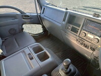 いすゞフォワードクレーン4段増トン（6t・8t）[写真26]