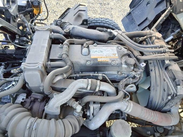 いすゞフォワードクレーン4段増トン（6t・8t）[写真32]