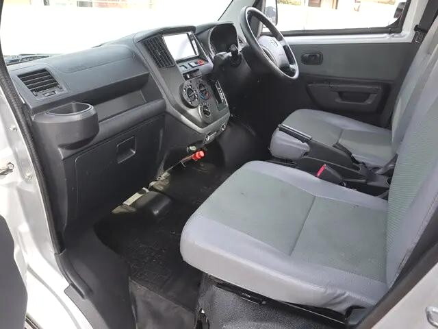 トヨタタウンエース平ボディ小型（2t・3t）[写真27]