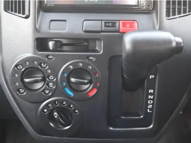 トヨタタウンエース平ボディ小型（2t・3t）[写真32]