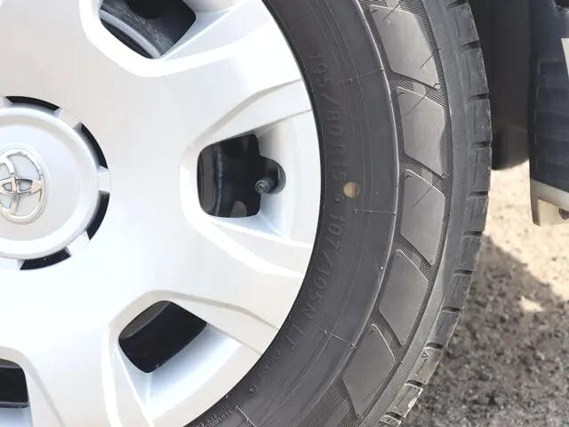 トヨタハイエースバン小型（2t・3t）[写真20]