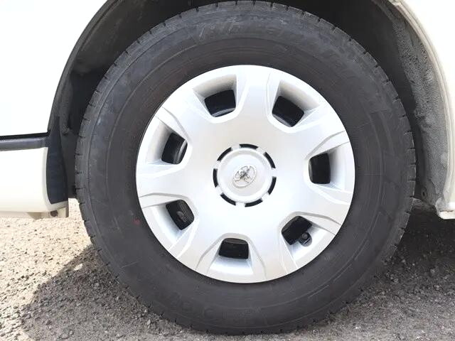 トヨタハイエースバン小型（2t・3t）[写真24]